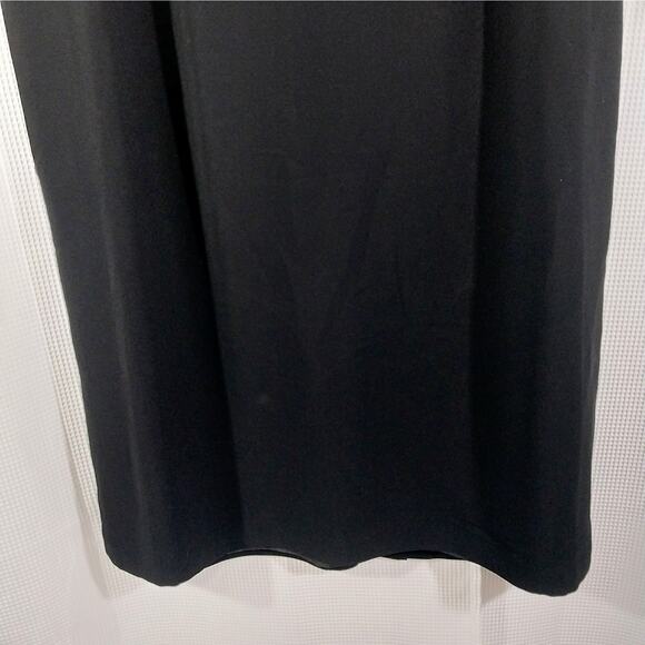 NWT! MAGGIE BARNES! LUXE BLACK DRAPEY, FLOWING MICROFIBER SKIRT! SZ 18W - Picture 4 of 11